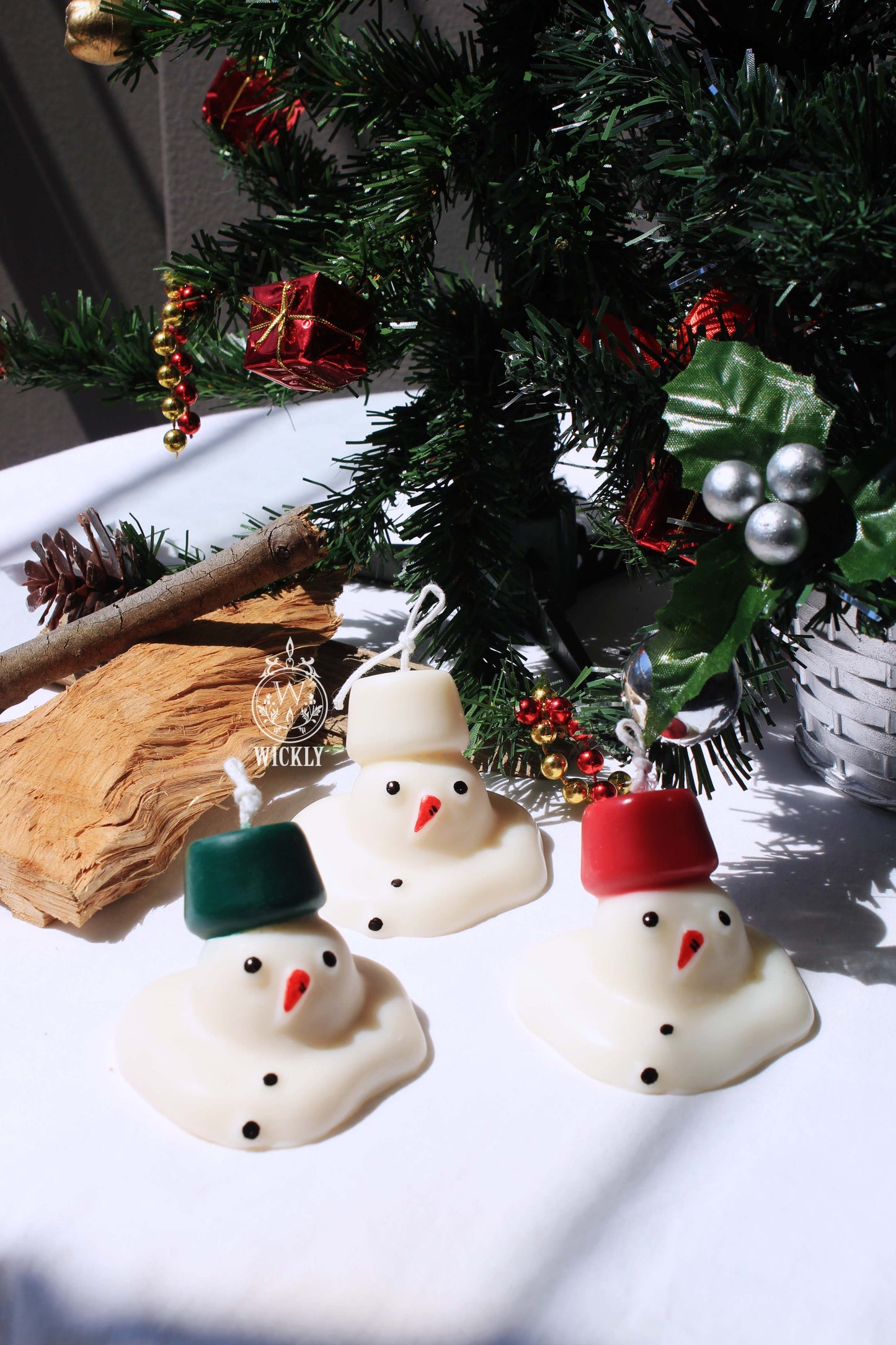 Melting Snowman Candle