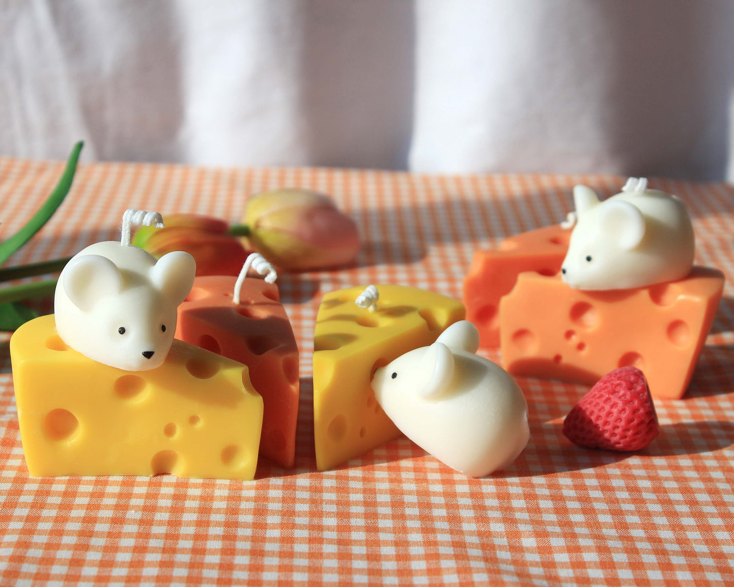 Cheese Candle with Jerry the Mouse Candle