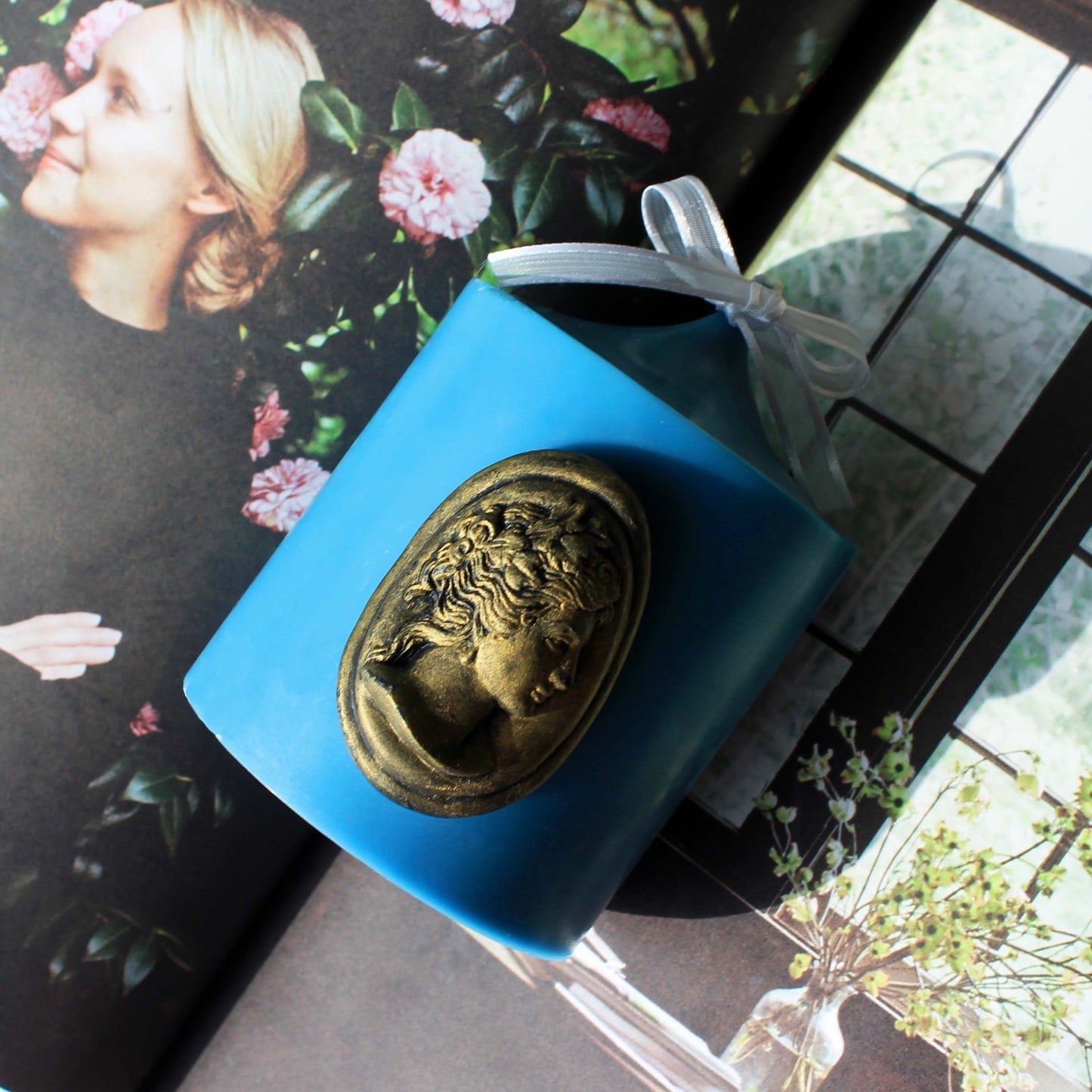 Vintage Cameo Candle