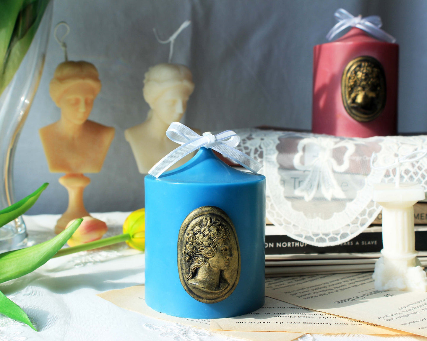 Vintage Cameo Candle
