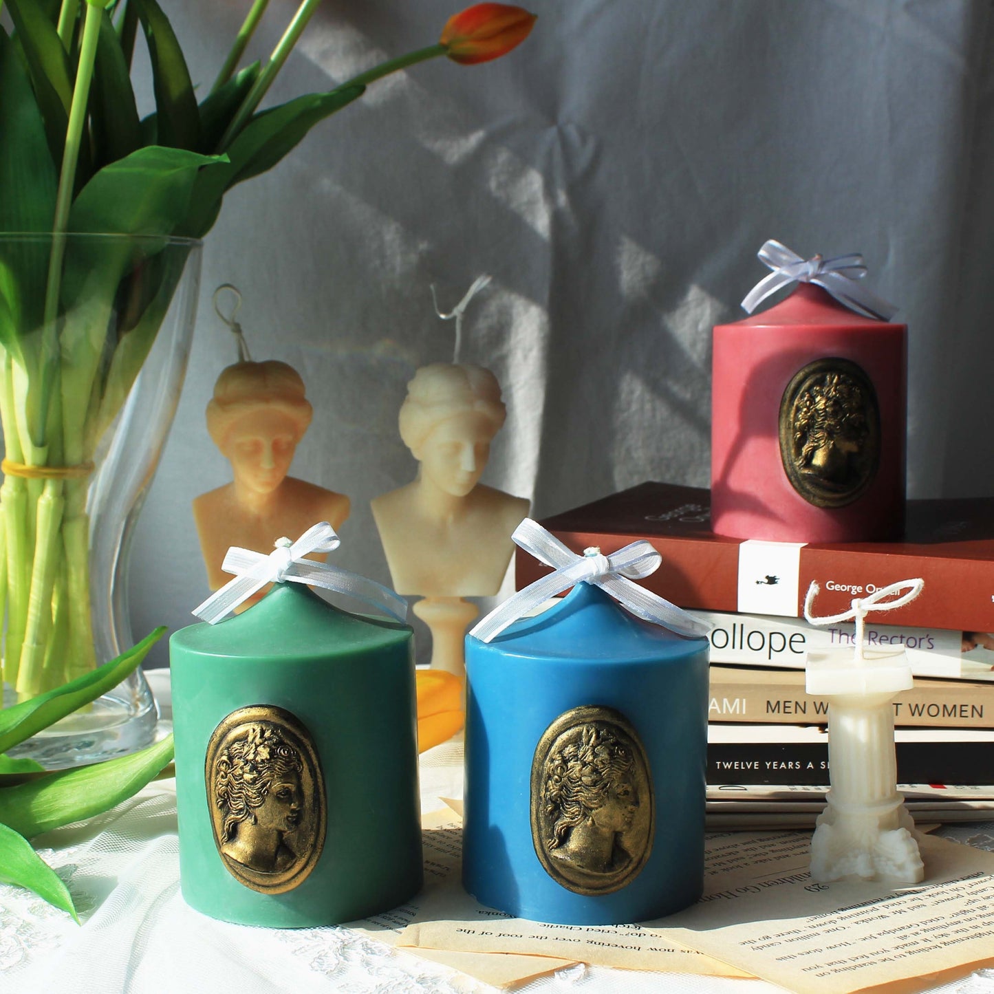 Vintage Cameo Candle