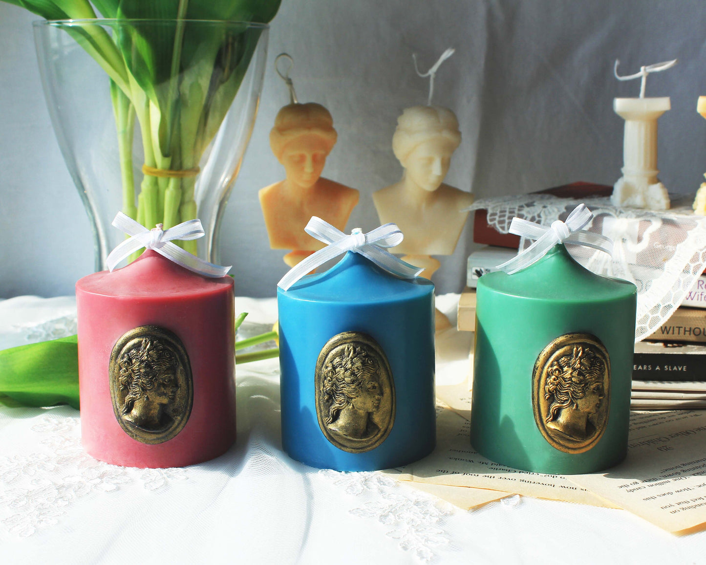 Vintage Cameo Candle