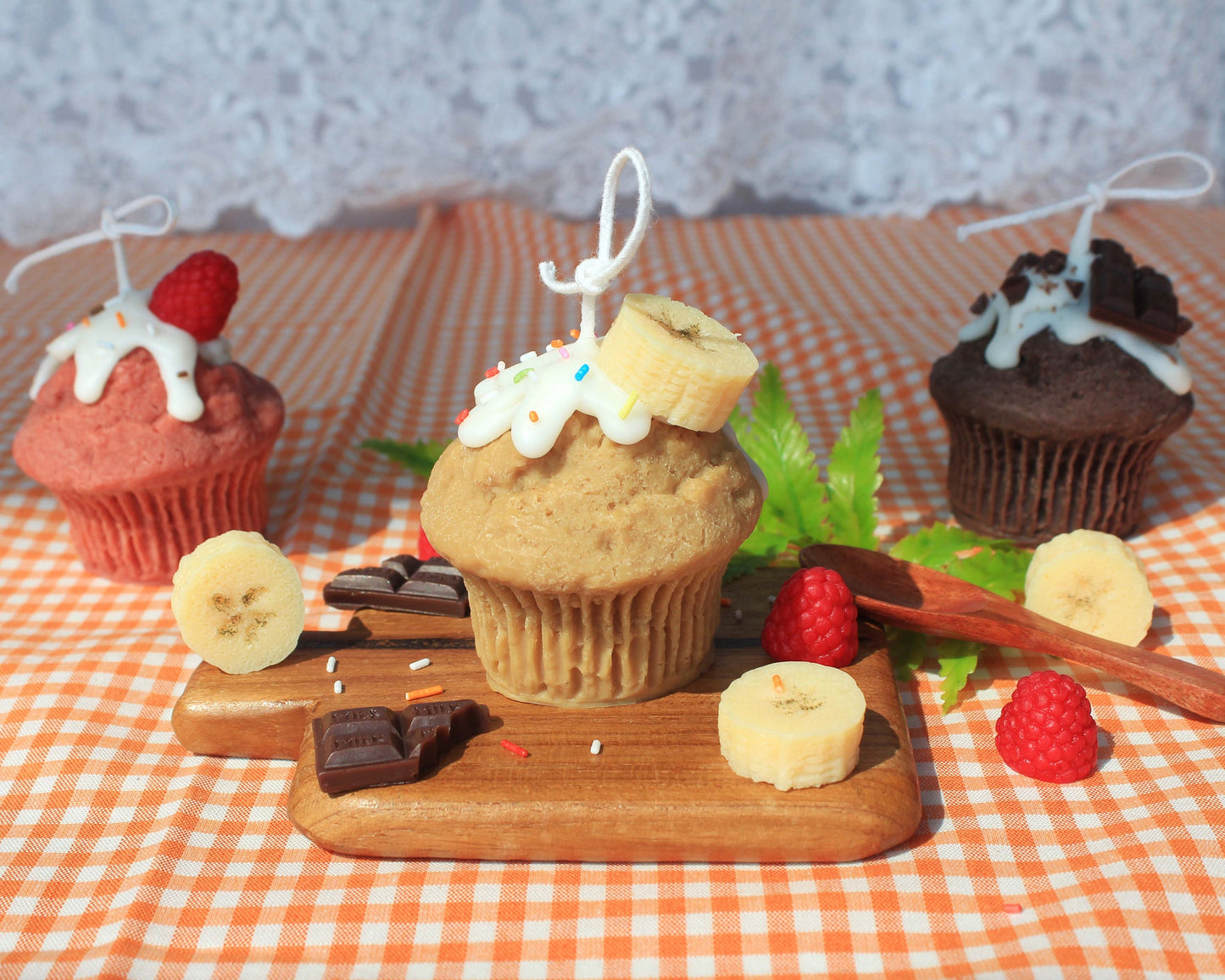 Muffin Candle (Chocolate, Raspberry, Banana)