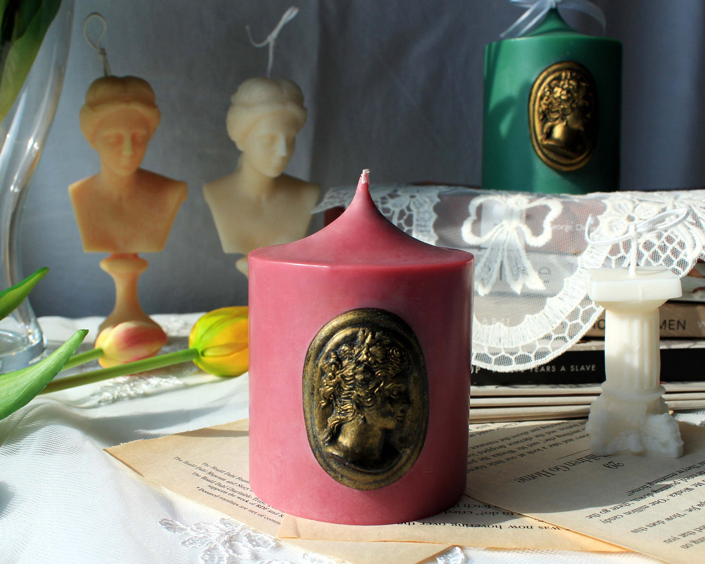 Vintage Cameo Candle