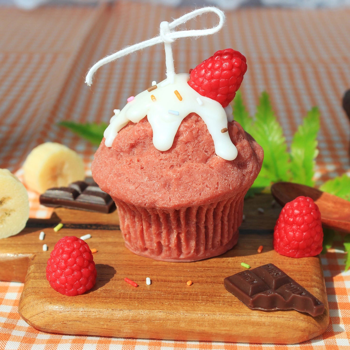 Muffin Candle (Chocolate, Raspberry, Banana)